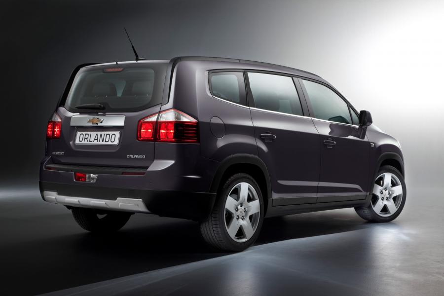  Chevrolet Orlando Family Van 2011 года  (фото 2 из 2)